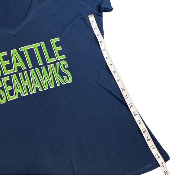Women's Navy NFL Football Seattle Seahawks V-Neck T-Shirt NWT - Picture 4 of 5
